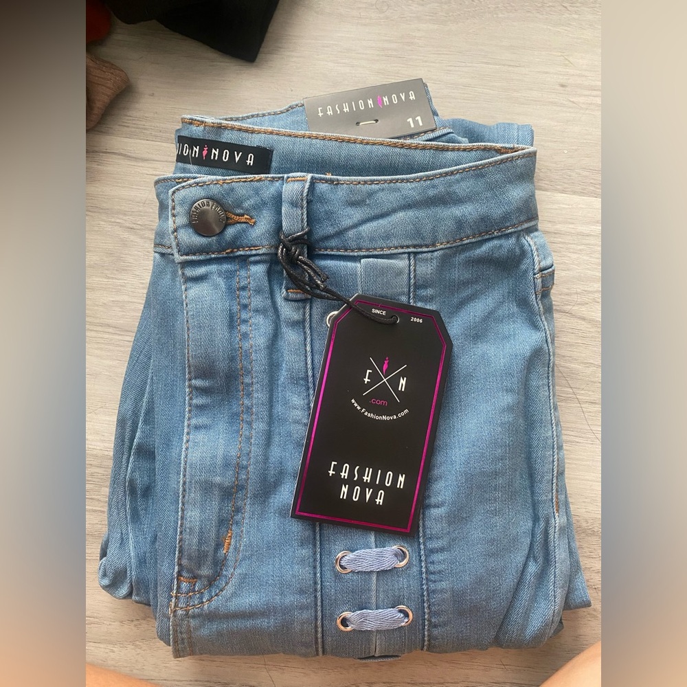 Lace-Up Jeans - Picture 4 of 8